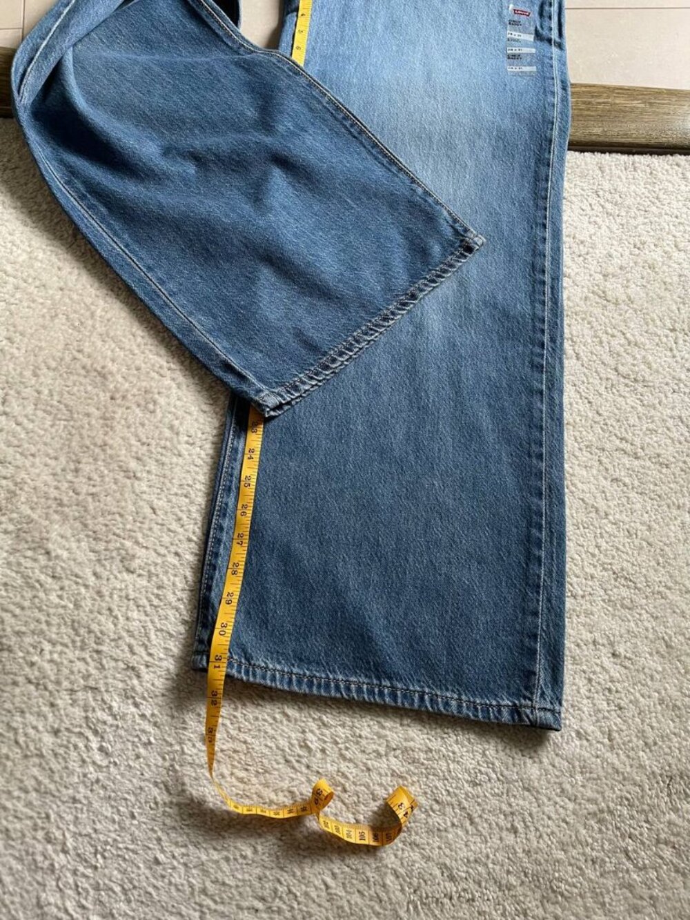 NWT Levi's Cinch Baggy High Rise Women's Jeans Size 28/31 - Picture 9 of 12